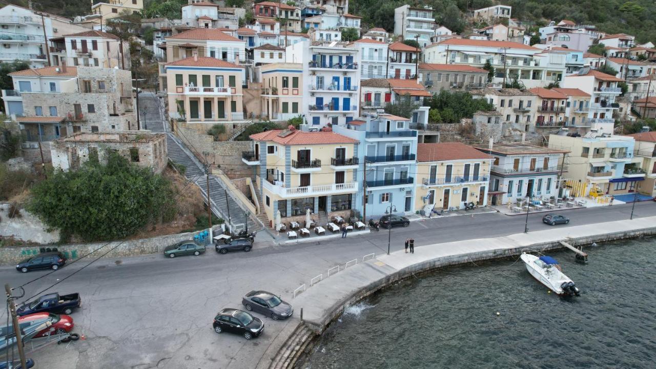 La Mer Gythio Extérieur photo